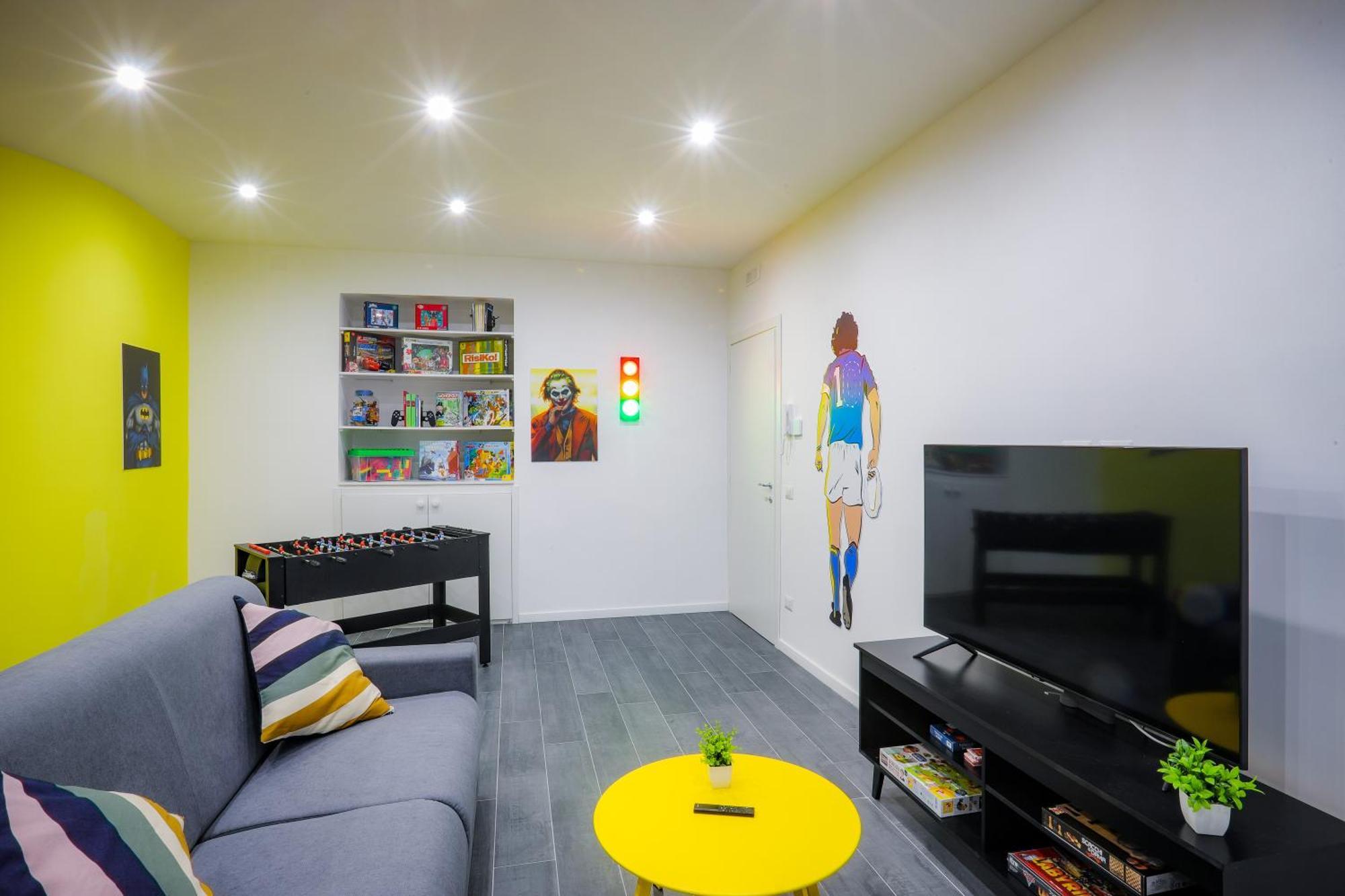 Games By Dimorra Aparthotel Naples